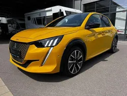 Gelb Gebraucht 2021 Peugeot e-208 GT Kleinwagen | 16.490 € (Fairer Preis)