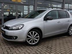 Silber Gebraucht 2011 VW Golf VI Style Kleinwagen | 8.448 € (Etwas zu teuer)