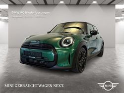Grün Gebraucht 2022 Mini Cooper Kleinwagen | 24.601 € (Etwas zu teuer)