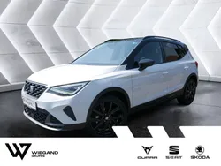 Weiß Neu 2025 Seat Arona Black Edition SUV | 31.729 € (Etwas zu teuer)