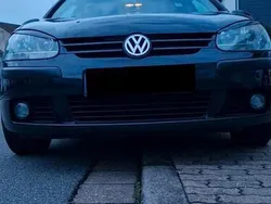 Schwarz Gebraucht 2005 VW Golf V Kombi | 3.499 € (Etwas zu teuer)