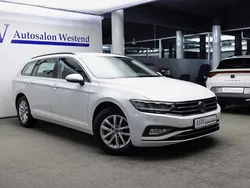 Weiß Gebraucht 2021 VW Passat Business Kombi | 20.450 € (Guter Preis)