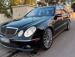 Schwarz Gebraucht 2003 Mercedes E500 Kombi | 7.499 €