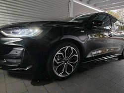 Schwarz Gebraucht 2025 Ford Focus ST-Line X Kombi | 26.900 € (Guter Preis)