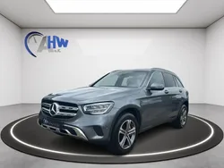 Grau Gebraucht 2021 Mercedes GLC400d AMG line SUV | 37.970 € (Fairer Preis)