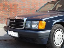 Blau Gebraucht 1990 Mercedes 190 Limousine | 3.999 €