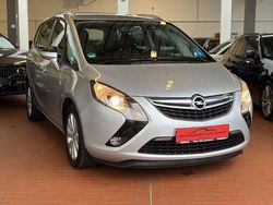 Silber Gebraucht 2012 Opel Zafira Tourer Edition Van / Kleinbus | 5.999 € (Guter Preis)