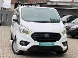 Weiß Gebraucht 2018 Ford Tourneo Custom Kombi | 17.999 € (Fairer Preis)