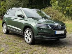 Grün Gebraucht 2017 Skoda Karoq Style SUV | 17.990 € (Fairer Preis)