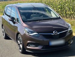 Braun Gebraucht 2016 Opel Zafira Tourer Innovation Van / Kleinbus | 9.900 € (Fairer Preis)