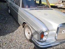 Silber Gebraucht 1966 Mercedes 250 SE Limousine | 6.000 €
