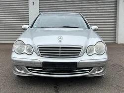 Silber Gebraucht 2004 Mercedes C200 Limousine | 2.800 € (Fairer Preis)
