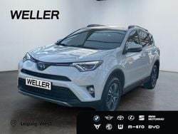 Novaweiß perleffekt Gebraucht 2018 Toyota RAV4 Hybrid Style SUV | 23.290 € (Fairer Preis)