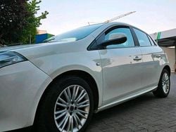 Weiß Gebraucht 2010 Fiat Bravo Kleinwagen | 1.950 € (Guter Preis)