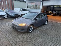 Braun Gebraucht 2015 Ford Focus Titanium Limousine | 6.990 € (Fairer Preis)