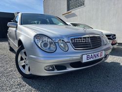 Silber Gebraucht 2004 Mercedes E200 Limousine | 4.990 € (Fairer Preis)