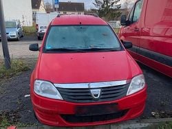 Rot Gebraucht 2009 Dacia Logan Limousine | 1.800 € (Fairer Preis)