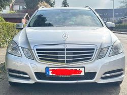 Silber Gebraucht 2012 Mercedes E300 Avantgarde Limousine | 9.690 € (Guter Preis)