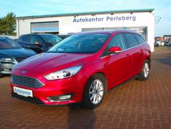Rot Gebraucht 2018 Ford Focus Titanium Kombi | 10.999 € (Superpreis)
