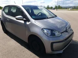 Dark silver metallic Gebraucht 2018 VW up! move up! Kleinwagen | 3.999 € (Etwas zu teuer)