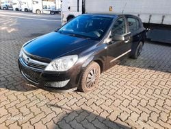Schwarz Gebraucht 2009 Opel Astra Limousine | 2.500 € (Fairer Preis)