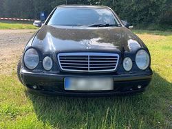 Schwarz Gebraucht 2002 Mercedes CLK230 Coupé | 1.550 € (Fairer Preis)