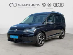Deep black perleffekt Gebraucht 2024 VW Caddy Style Van / Kleinbus | 36.880 € (Fairer Preis)