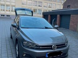 Grau Gebraucht 2019 VW Polo Kleinwagen | 13.200 € (Fairer Preis)