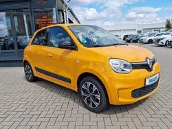 Gelb Gebraucht 2021 Renault Twingo SE Kleinwagen | 10.790 € (Fairer Preis)