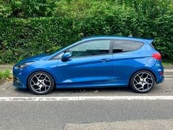 Blau Gebraucht 2020 Ford Fiesta ST Kleinwagen | 13.500 € (Superpreis)
