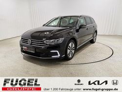 Deep black perleffekt Gebraucht 2021 VW Passat GTE Kombi | 21.449 € (Guter Preis)