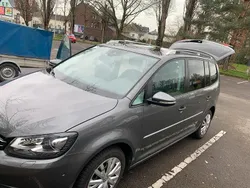 Grau Gebraucht 2012 VW Touran Van / Kleinbus | 8.950 € (Fairer Preis)