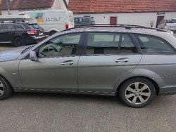 Grau Gebraucht 2010 Mercedes C180 Limousine | 2.800 € (Fairer Preis)