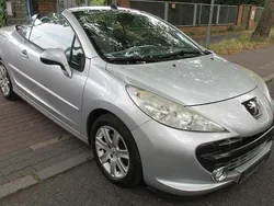 Grau Gebraucht 2008 Peugeot 207 CC Sport Cabrio | 2.650 € (Fairer Preis)