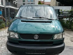 Grün Gebraucht 2000 VW T4 Van | 9.900 € (Fairer Preis)