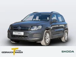 Grau Gebraucht 2015 VW Tiguan Trendline SUV | 12.280 € (Guter Preis)