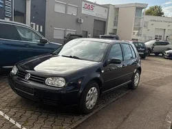Blau Gebraucht 2001 VW Golf IV Kleinwagen | 3.300 € (Fairer Preis)
