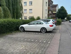 Weiß Gebraucht 2011 BMW 335 Cabriolet Cabrio | 25.000 €