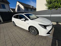 Weiß Gebraucht 2021 Toyota Corolla Team Kombi | 23.100 € (Fairer Preis)