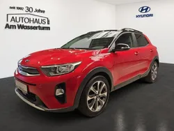 (bbe) signalrot met./schwarz Gebraucht 2019 Kia Stonic Platinum SUV | 17.799 € (Etwas zu teuer)