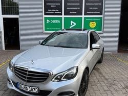 Silber Gebraucht 2015 Mercedes E200 Avantgarde Limousine | 15.999 € (Fairer Preis)