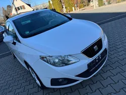 Weiß Gebraucht 2012 Seat Ibiza Kleinwagen | 4.390 €