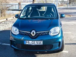 Blau Gebraucht 2021 Renault Twingo Intens Kleinwagen | 10.499 € (Guter Preis)