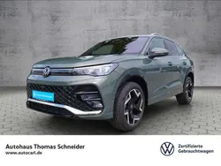 Grün Gebraucht 2024 VW Tiguan R-line SUV | 48.980 € (Superpreis)