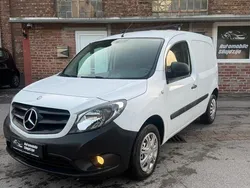 Weiß Gebraucht 2017 Mercedes Citan 108 Van / Kleinbus | 6.700 € (Guter Preis)