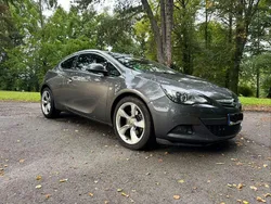Grau Gebraucht 2011 Opel Astra GTC Innovation Limousine | 7.500 € (Fairer Preis)