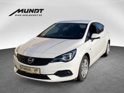 Weiß Gebraucht 2020 Opel Astra Business Elegance Limousine | 23.940 €