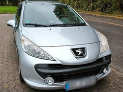 Grau Gebraucht 2009 Peugeot 207 Urban Move Kleinwagen | 3.000 € (Etwas zu teuer)