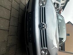 Grau Gebraucht 2001 VW Golf IV Kleinwagen | 850 € (Superpreis)