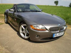 Grau Gebraucht 2003 BMW Z4 M Sport Cabrio | 13.333 € (Fairer Preis)